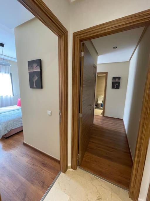 Апартаменты Chic & Cosy Flat Near Airport Lockbox Fast Wifi Nouaceur Экстерьер фото